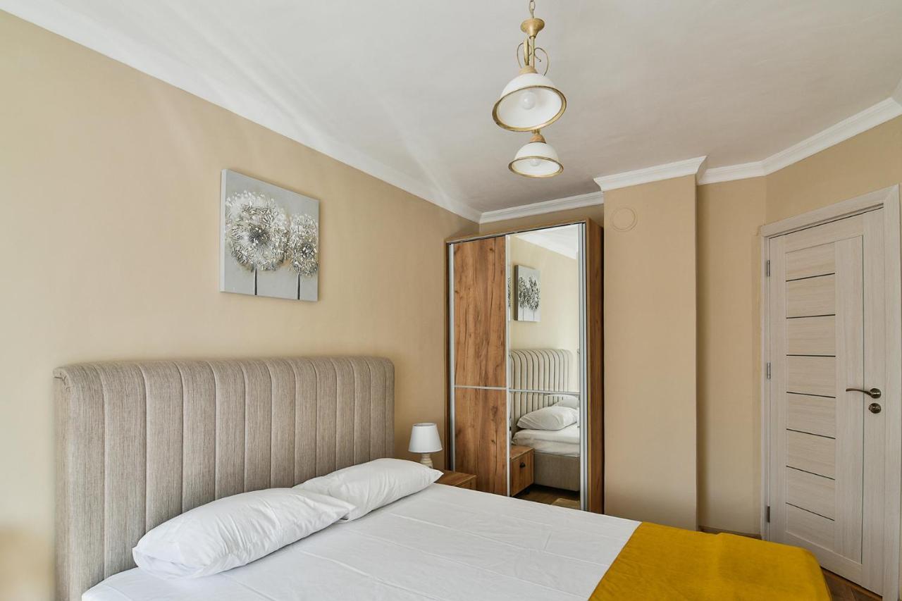 Top Location Flats In Varna Exterior photo